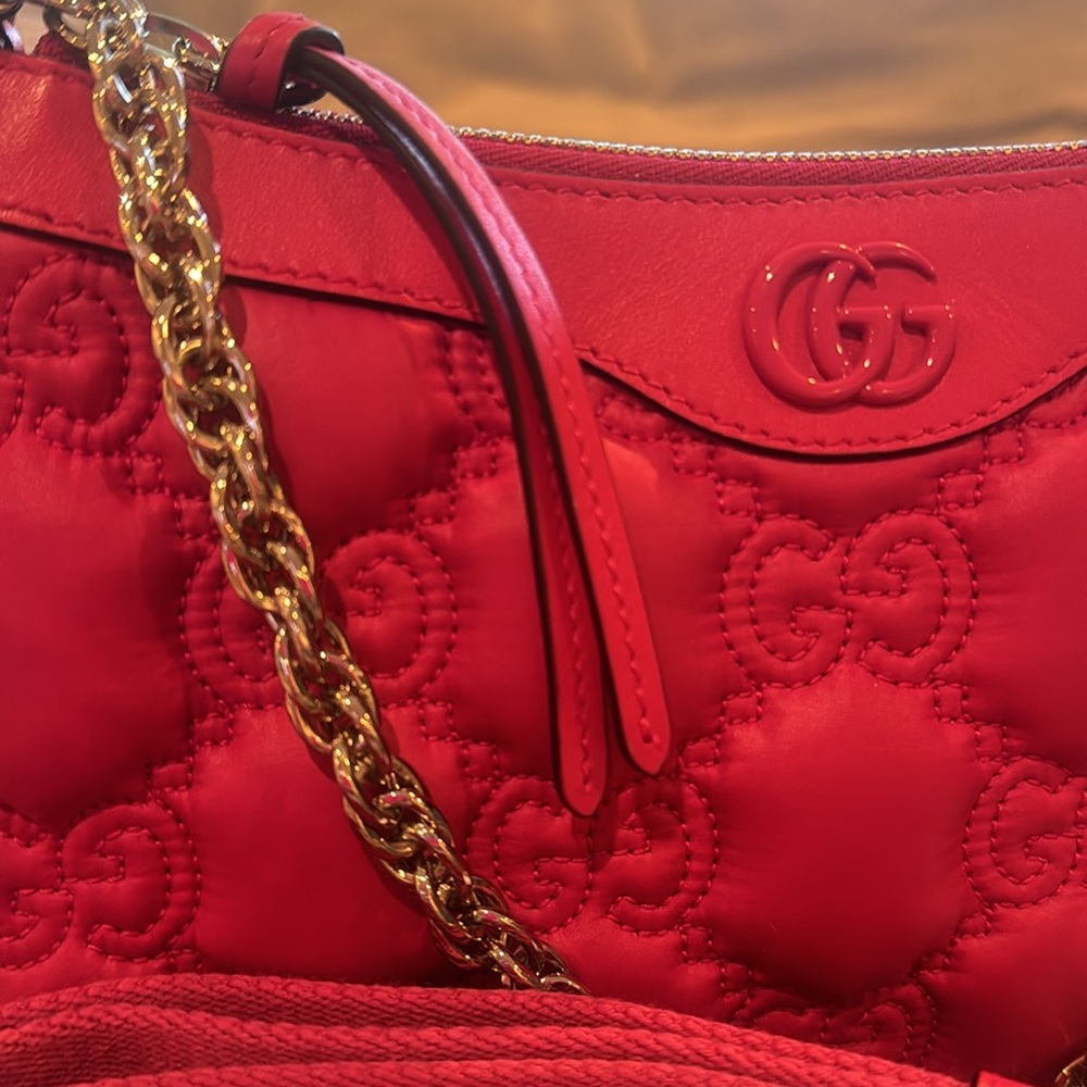 Gucci GG MATELASSÉ SMALL SHOULDER BAG - Picture 7 of 10